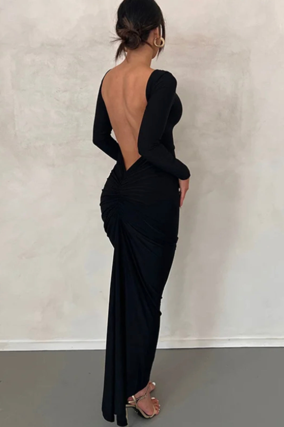 Lange aansluitende jurk | Lange mouwen | In rekbare gebreide stof