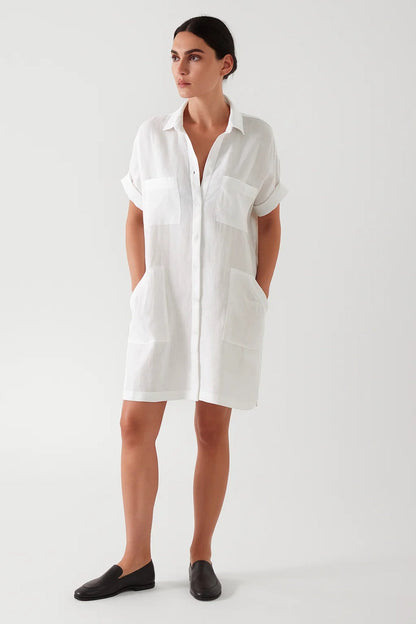 Lange blouse met borstzakken en omgeslagen mouwen