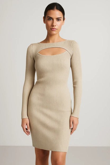 Kort geribd gebreid jurkje | Lange mouwen | Elegante cut-out