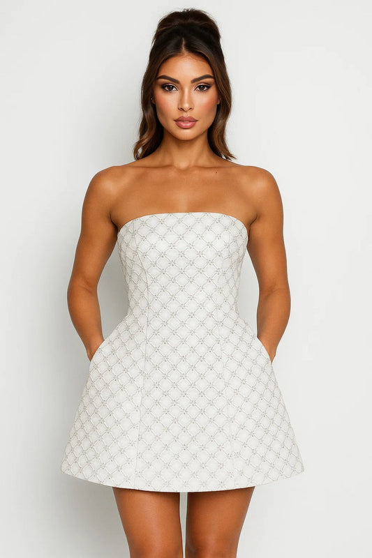 Kort strapless jurkje | Stevige stof | Elegante, moderne stijl