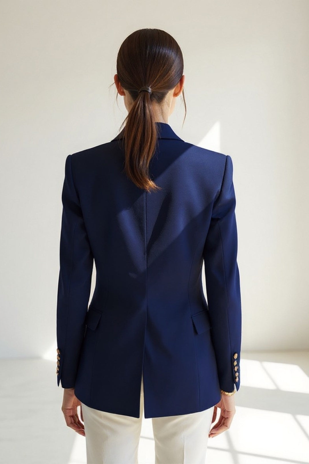 Elegante dubbelrijige blazer met gouden knopen | Verkrijgbaar in drie kleuren