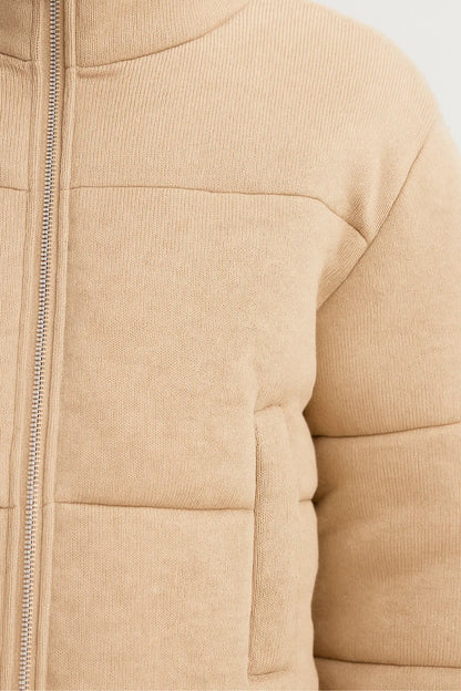 Korte Damesjas | Rechte Snit met Hoge Kraag | Minimalistisch en Warm