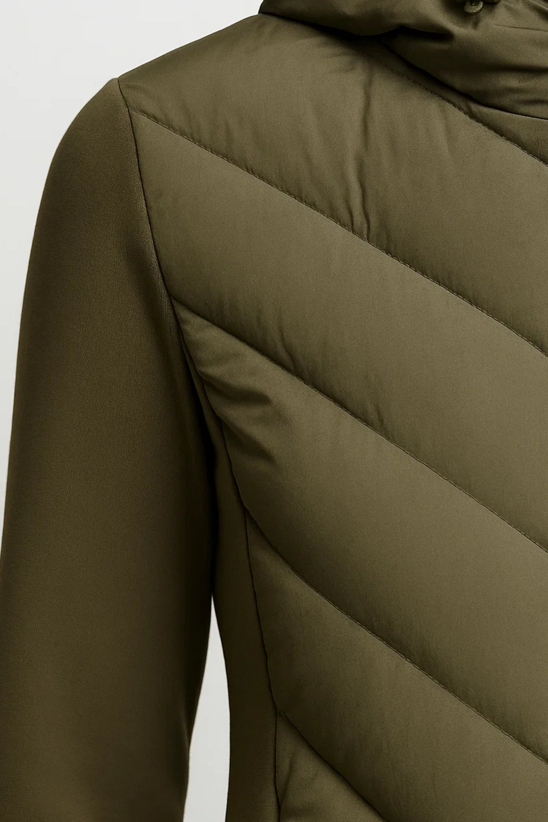 Sportieve Damesjas | Lichtgewicht met Capuchon | Praktisch en Getailleerd