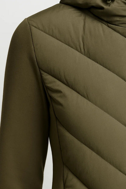 Sportieve Damesjas | Lichtgewicht met Capuchon | Praktisch en Getailleerd